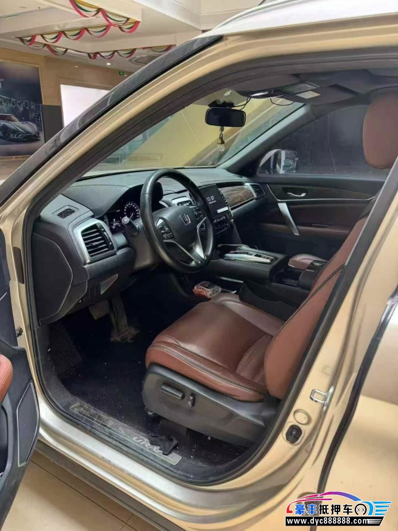 18年本田UR-V轿车抵押车出售