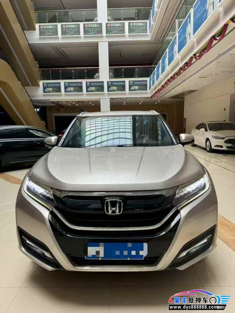 抵押车出售18年本田UR-V轿车