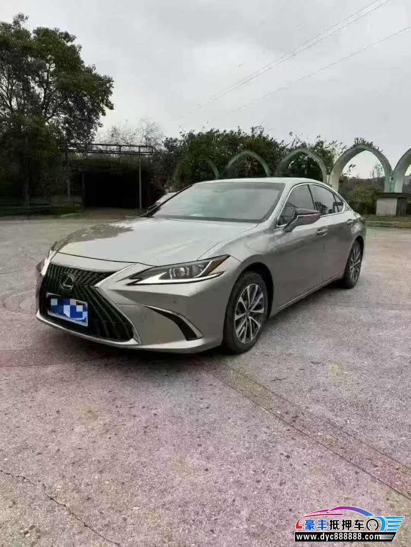 22年雷克萨斯ES轿车抵押车出售
