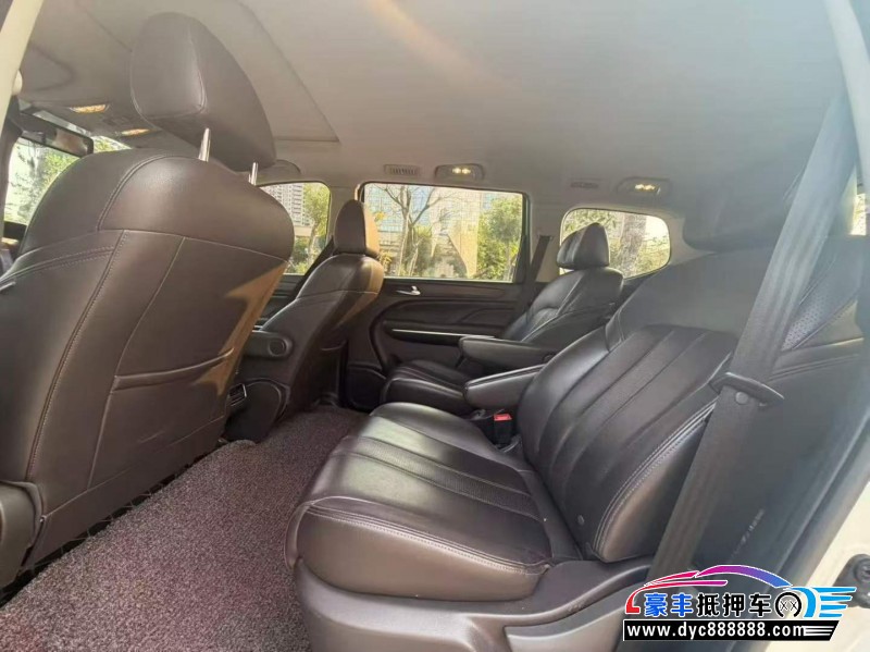 19年传祺m6轿车抵押车出售