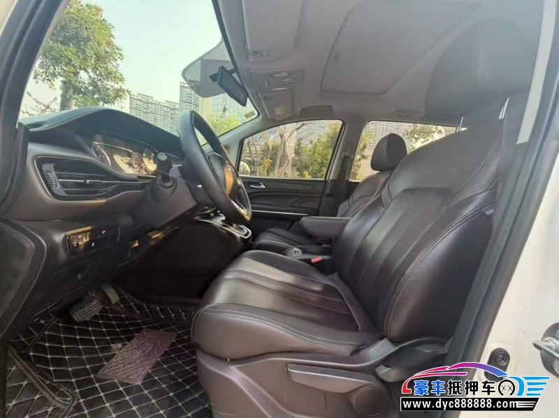 19年传祺m6轿车抵押车出售