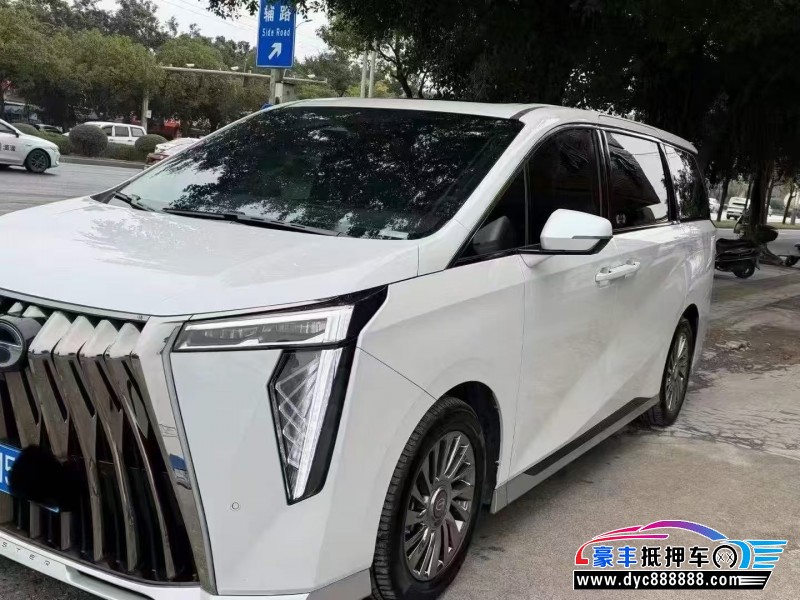 24年传祺M8轿车抵押车出售