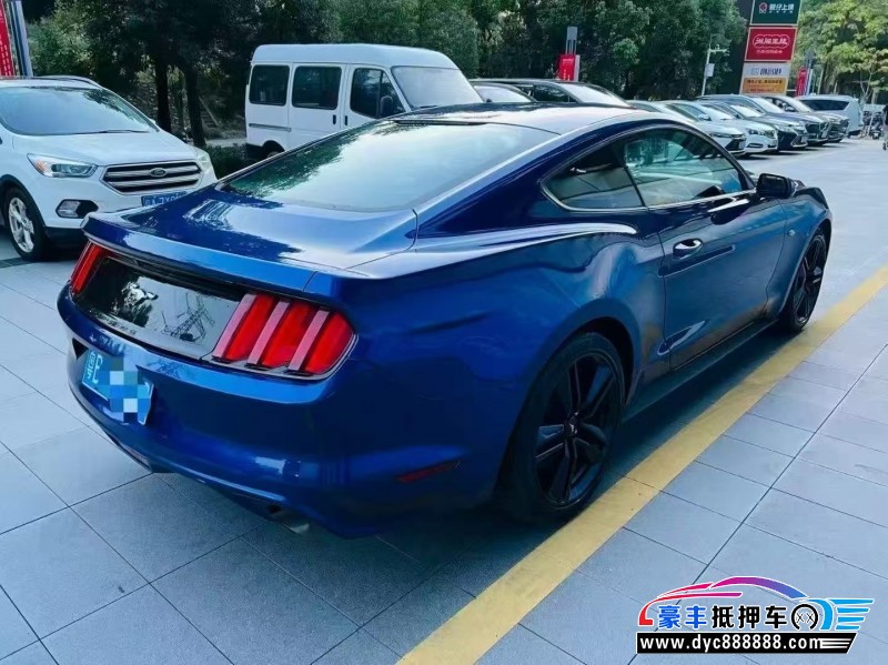 16年福特野马轿车抵押车出售