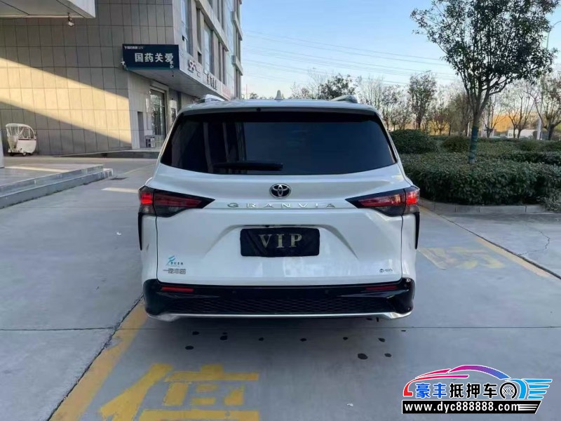 24年丰田格瑞维亚轿车抵押车出售