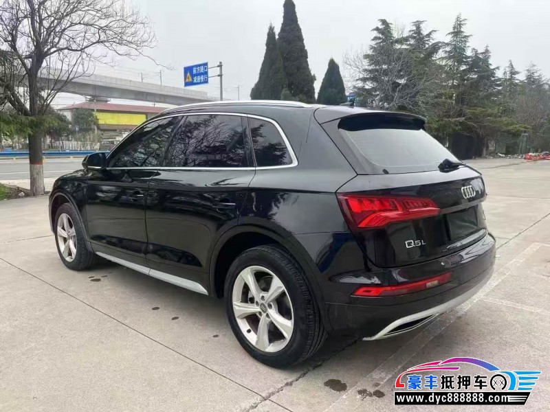 21年奥迪Q5轿车抵押车出售