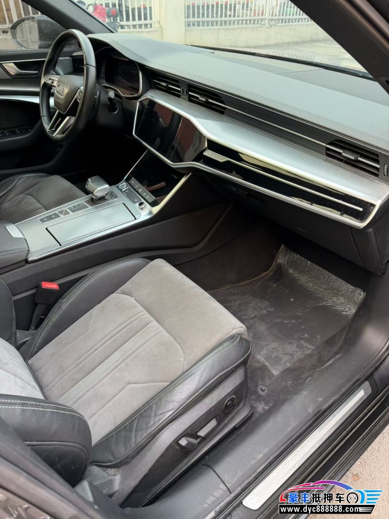 19年奥迪A6L轿车抵押车出售