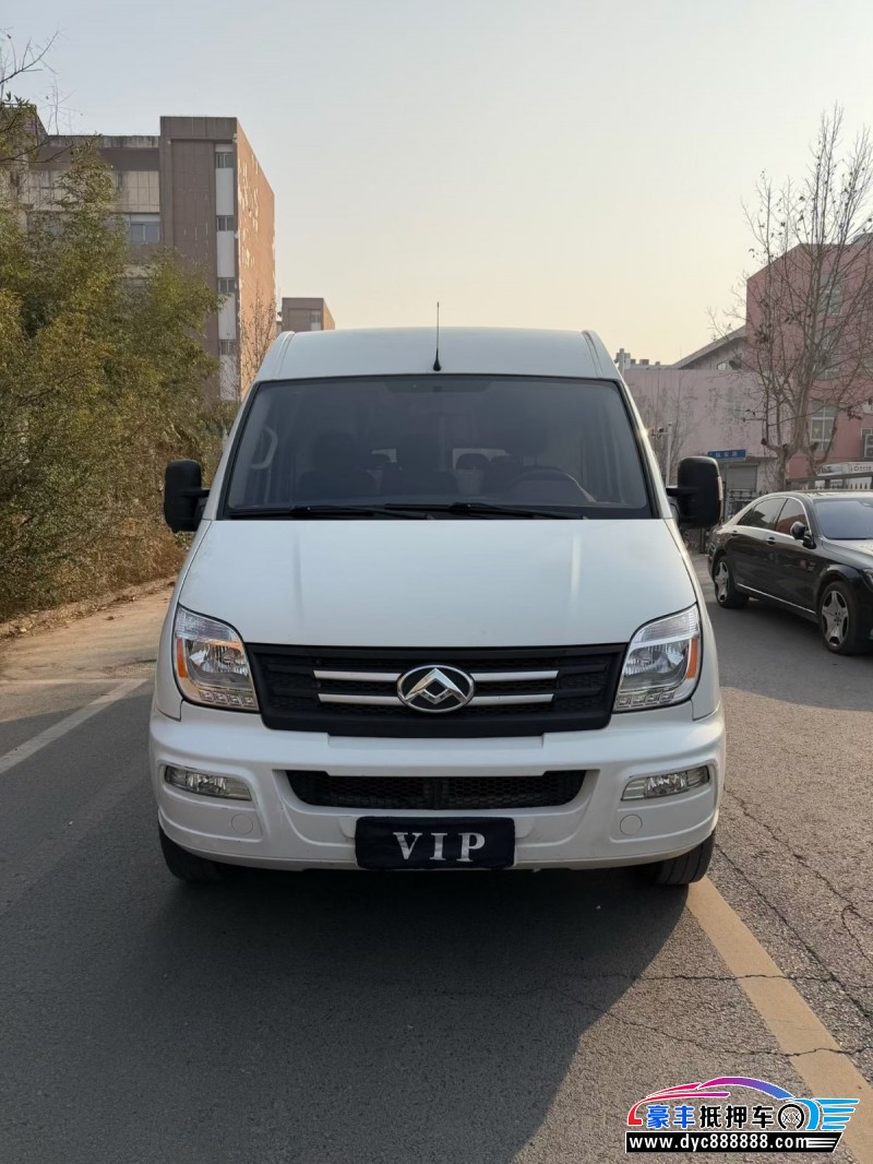 23年上汽大通V80轿车抵押车出售