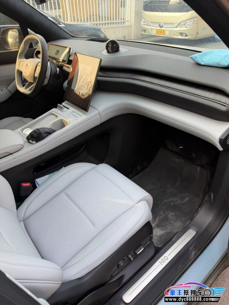 24年蔚来ES6轿车抵押车出售