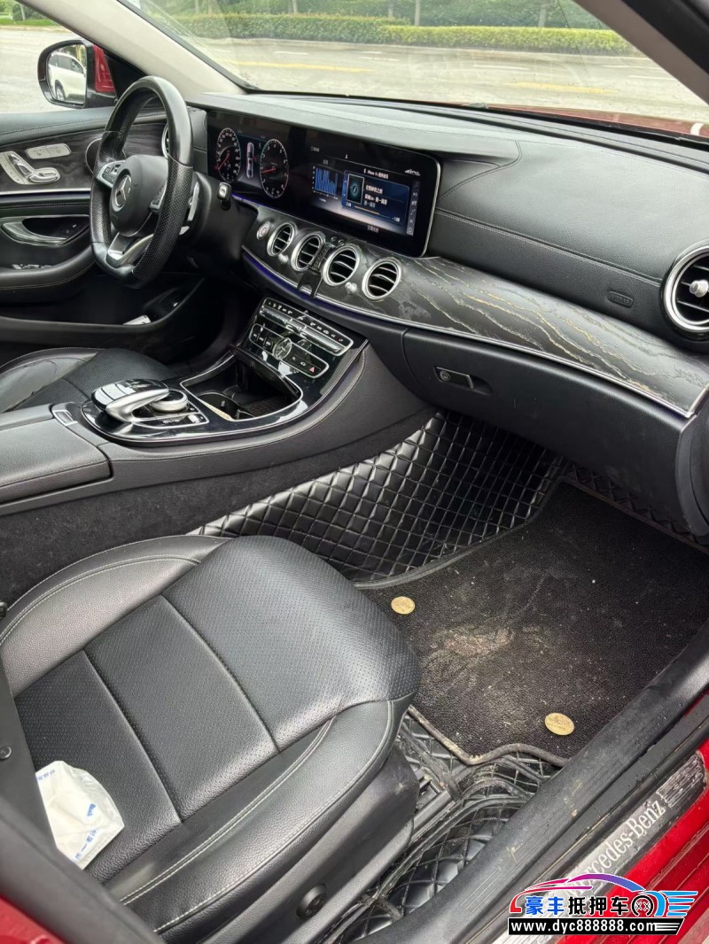 17年奔驰E轿车抵押车出售