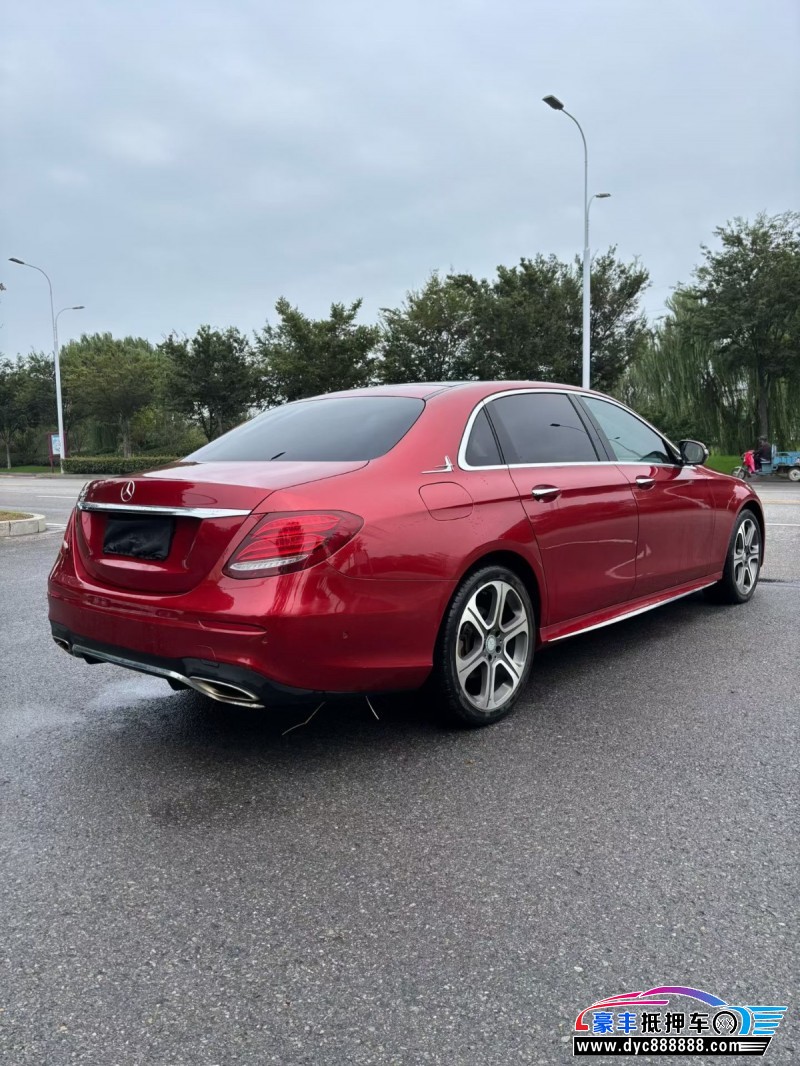 17年奔驰E轿车抵押车出售