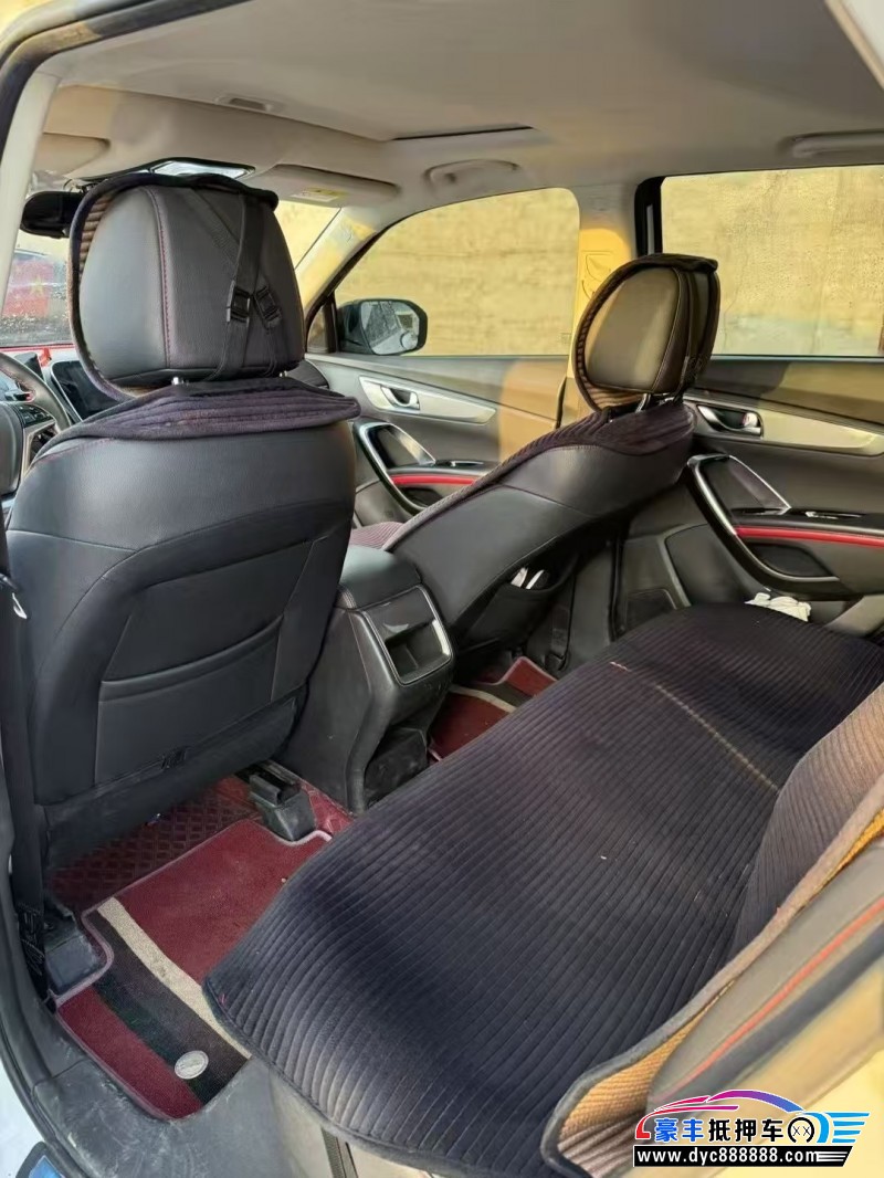 20年长安长安CS55轿车抵押车出售