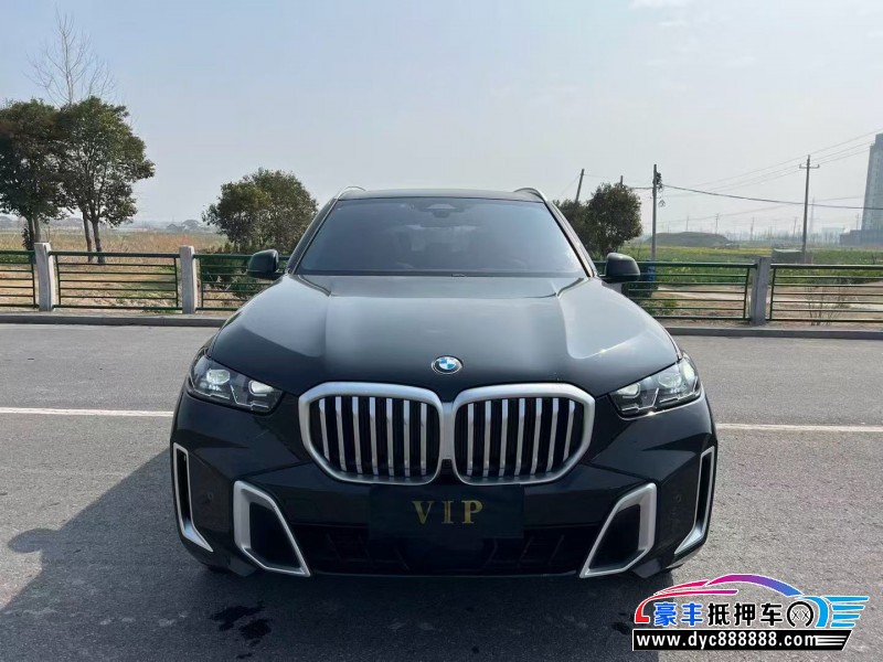 抵押车出售24年宝马X5轿车