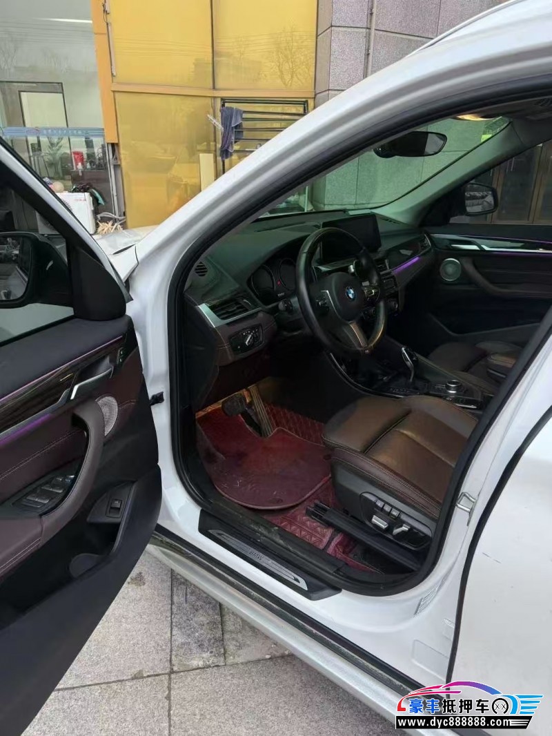 22年宝马X1轿车抵押车出售