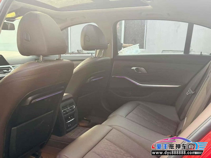 22年宝马3系轿车抵押车出售