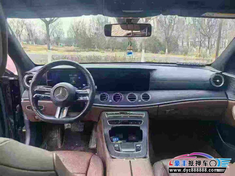 22年奔驰E轿车抵押车出售