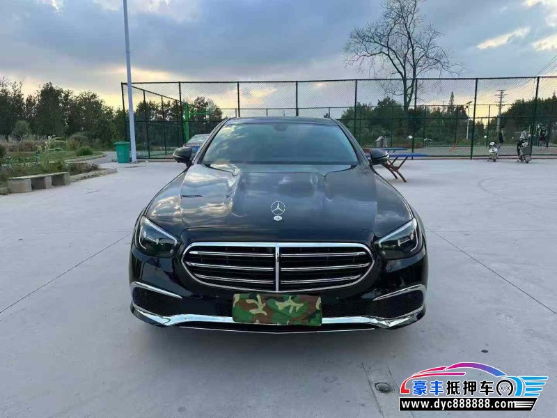 抵押车出售22年奔驰E轿车
