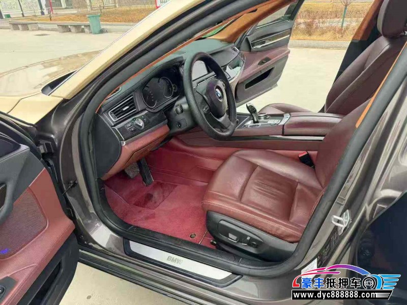 15年宝马7系轿车抵押车出售