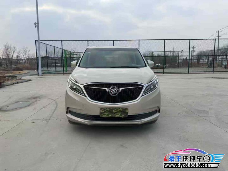 抵押车出售18年别克GL8轿车