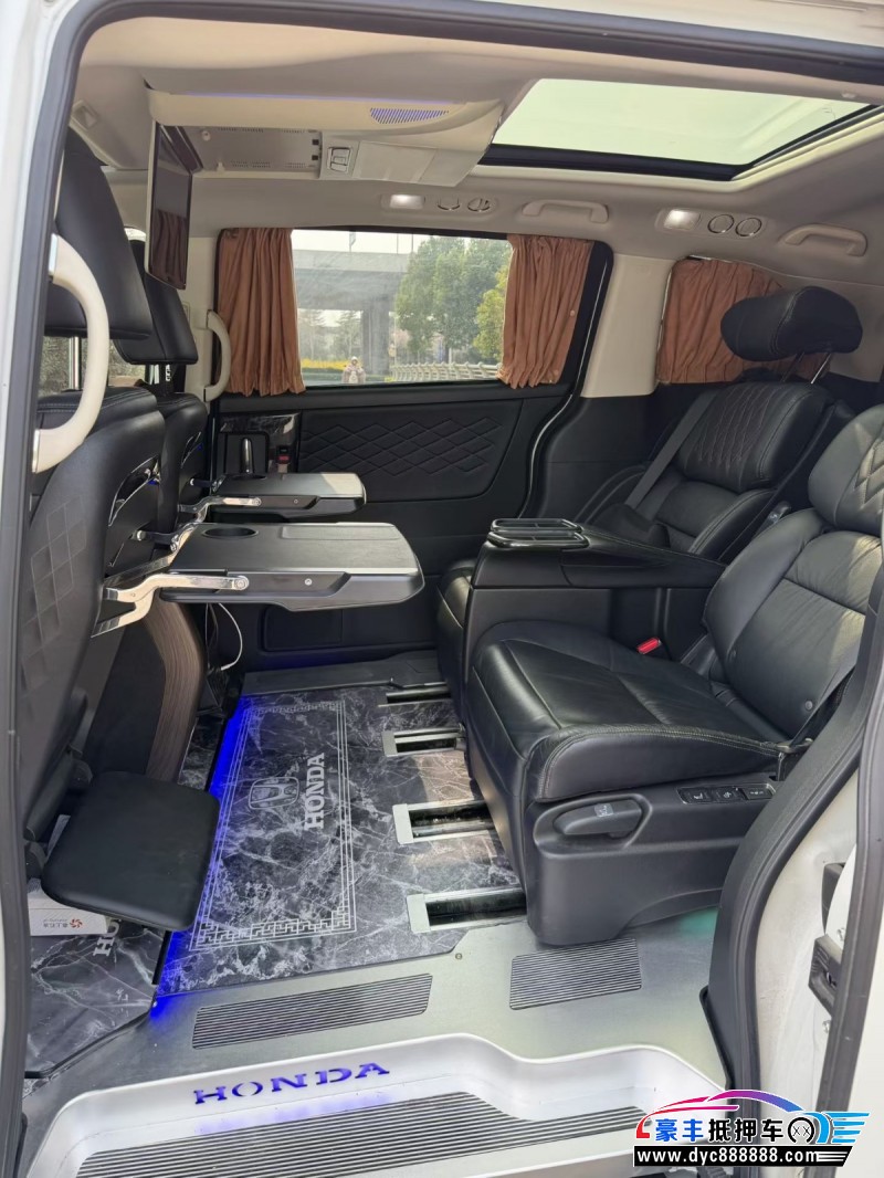 21年本田艾力绅轿车抵押车出售