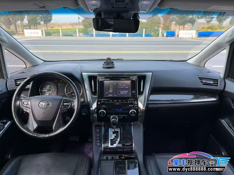 20年丰田威尔法轿车抵押车出售