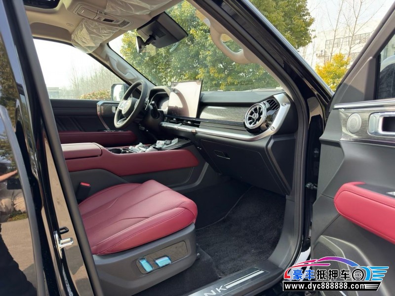 26年WEY坦克400轿车抵押车出售