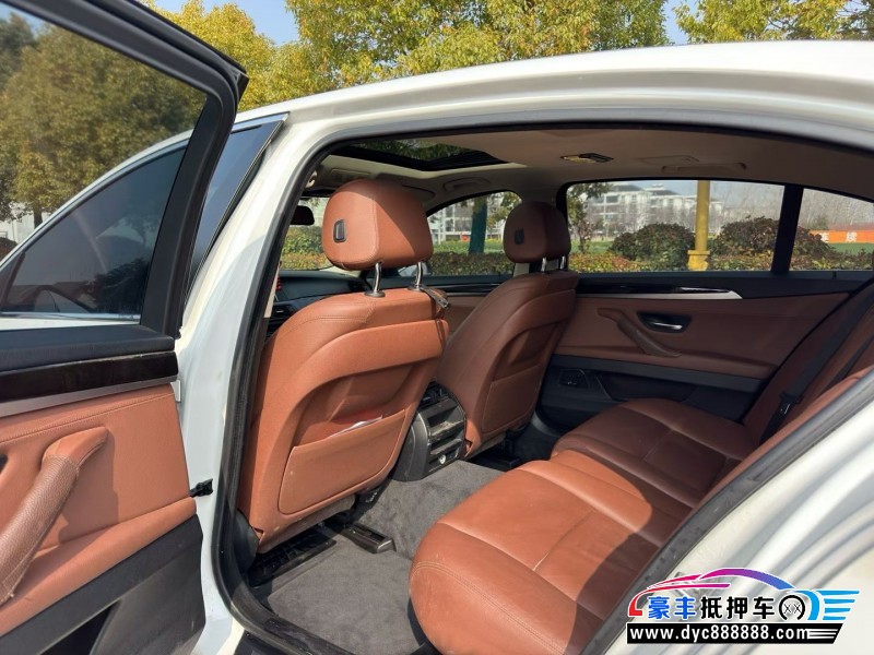 16年宝马5系轿车抵押车出售