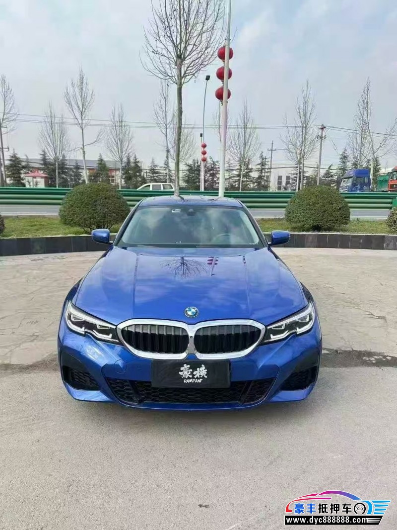 抵押车出售22年宝马3系轿车