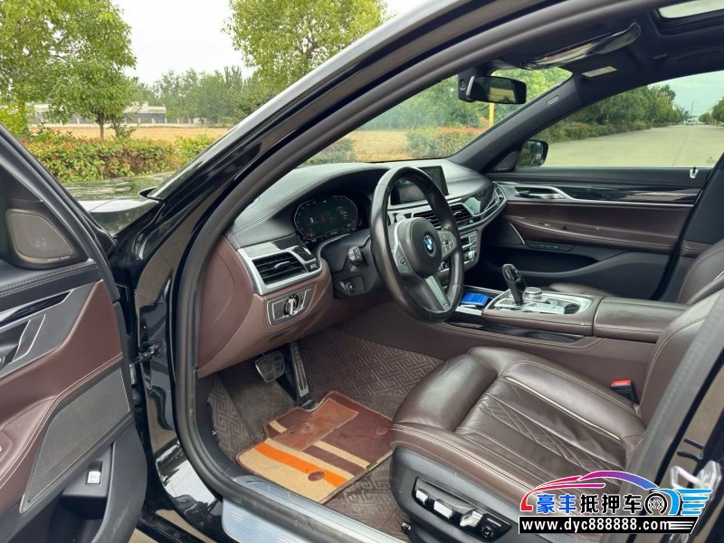 22年宝马7系轿车抵押车出售