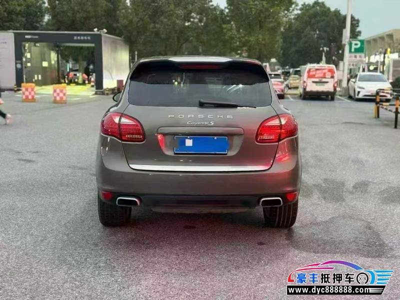 13年保时捷卡宴轿车抵押车出售