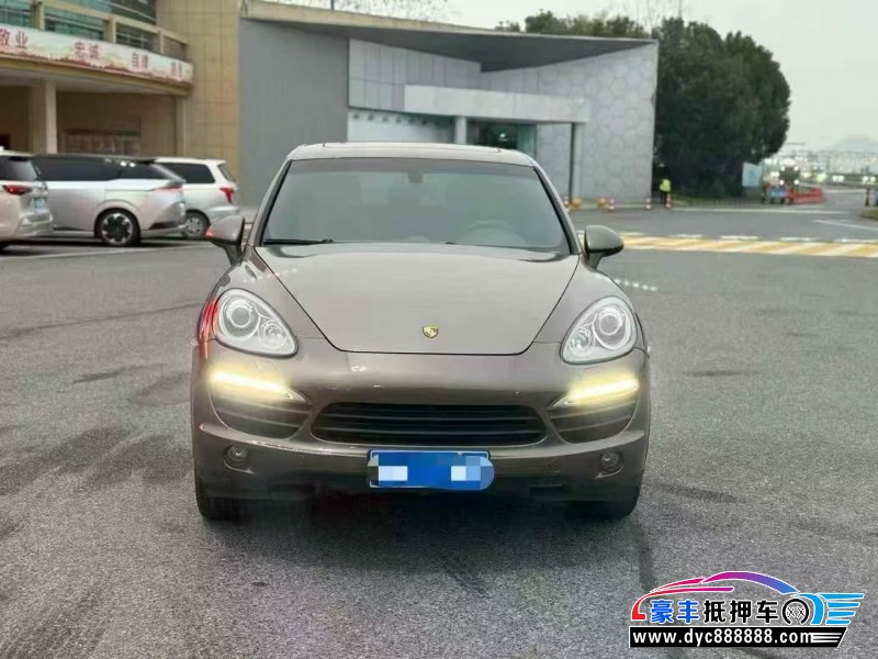 13年保时捷卡宴轿车抵押车出售