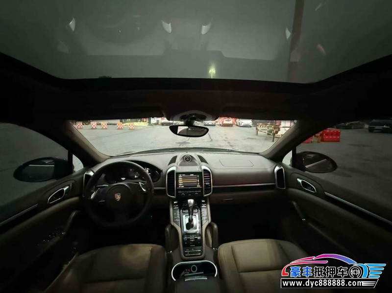 13年保时捷卡宴轿车抵押车出售