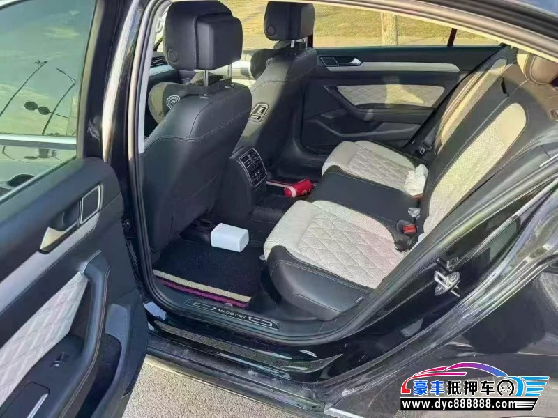 24年大众迈腾轿车抵押车出售