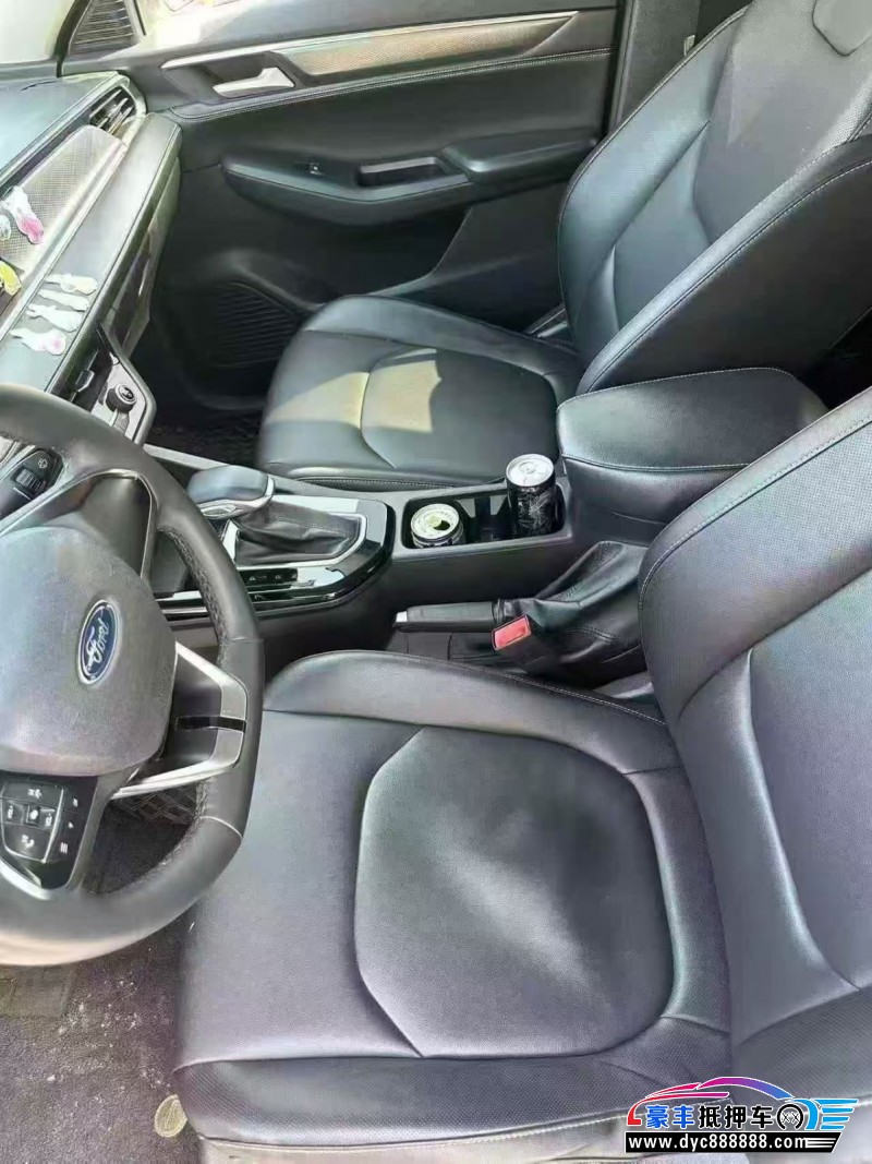 22年福特福睿斯轿车抵押车出售