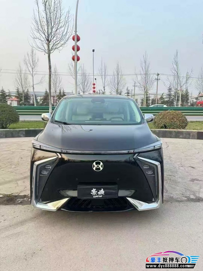 24年合创v09轿车抵押车出售