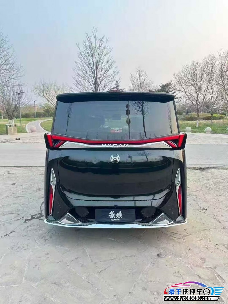 24年合创v09轿车抵押车出售