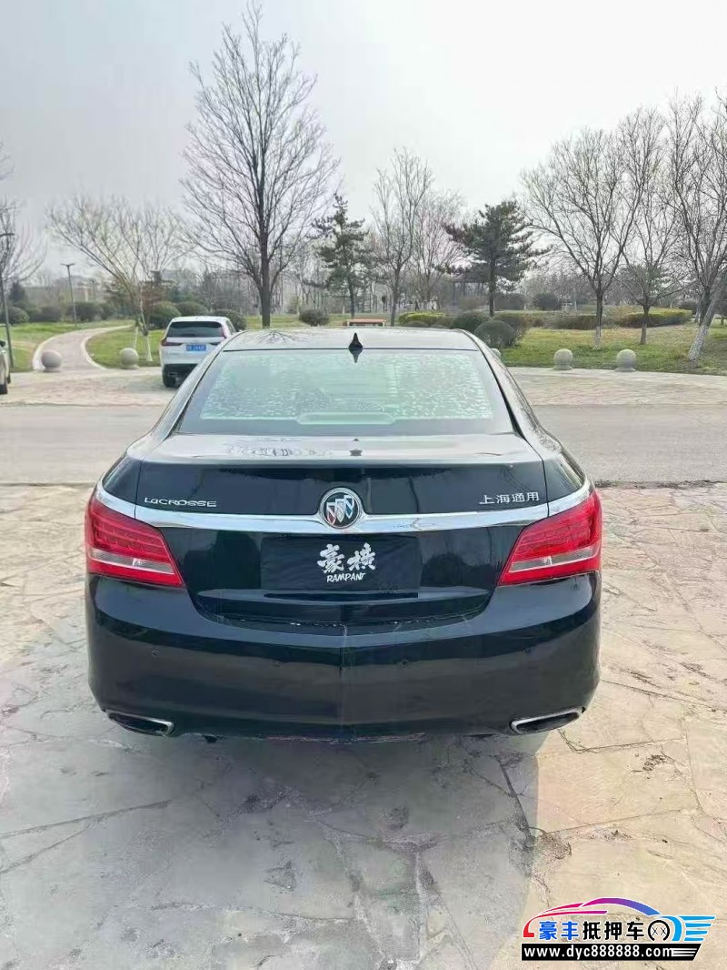 15年别克君越轿车抵押车出售