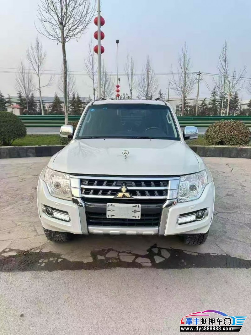 抵押车出售20年三菱帕杰罗轿车