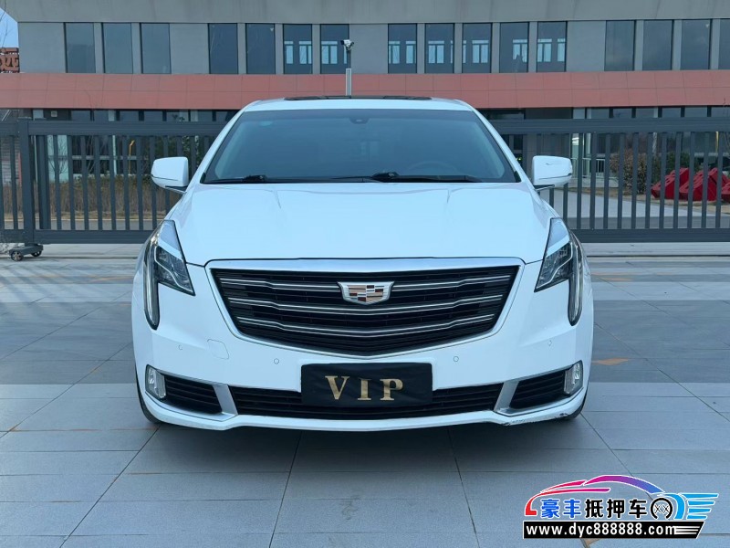 抵押车出售19年凯迪拉克XTS轿车