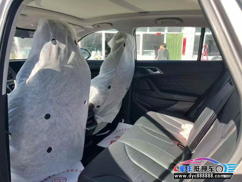 25年荣威RX5轿车抵押车出售