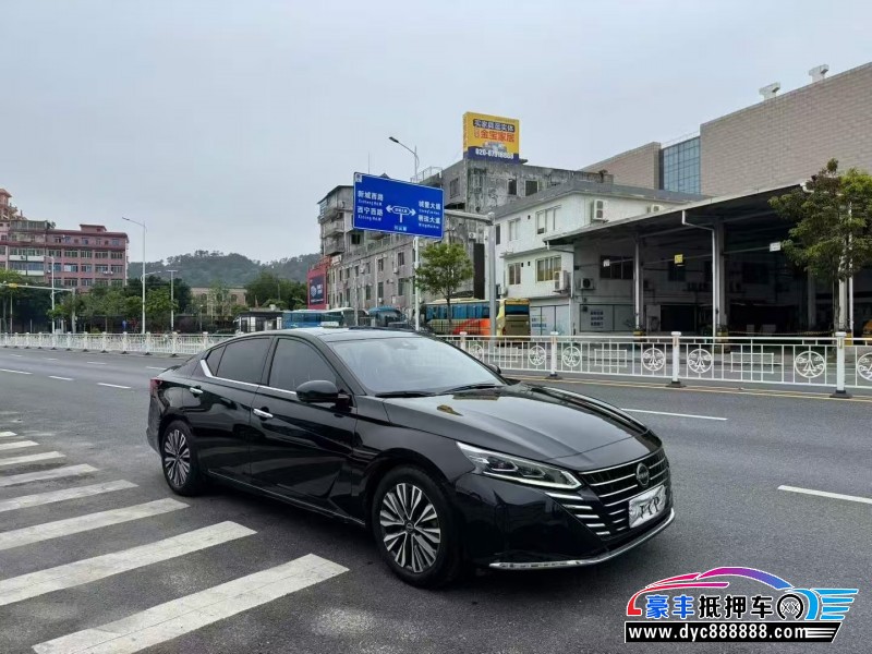 24年日产天籁轿车抵押车出售