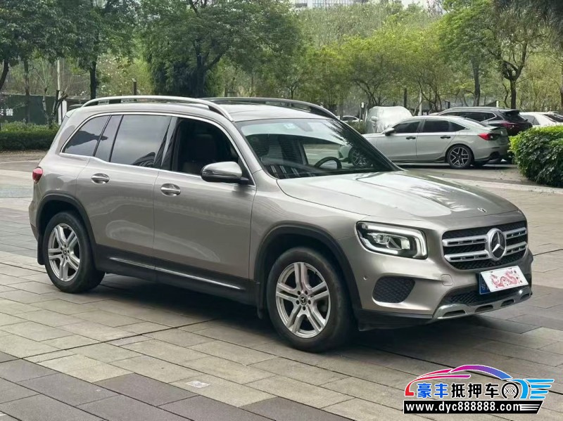 21年奔驰GLB轿车抵押车出售