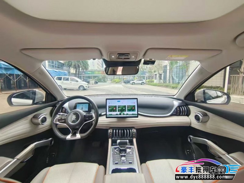 24年比亚迪元轿车抵押车出售