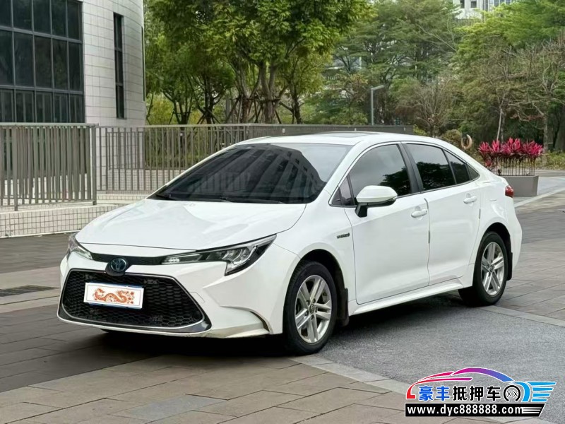 22年丰田雷凌轿车抵押车出售