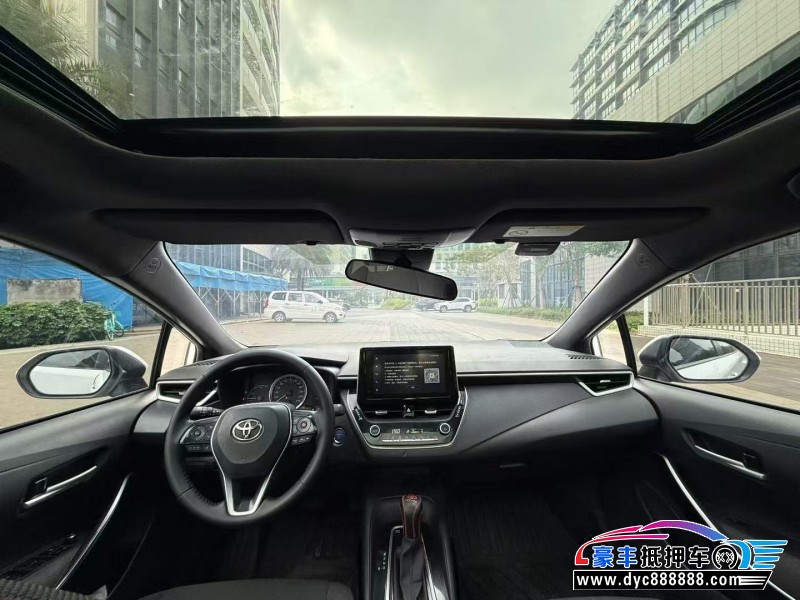 22年丰田雷凌轿车抵押车出售