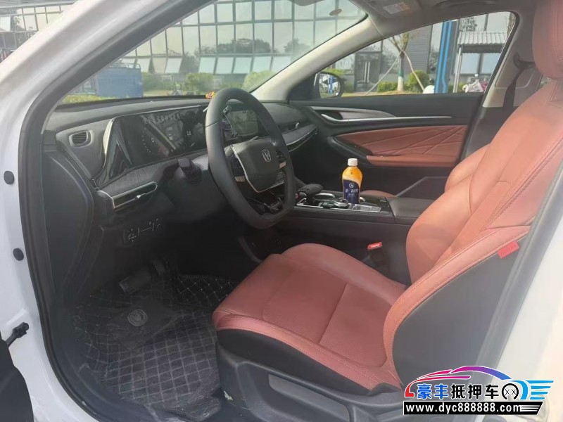 25年长安逸动轿车抵押车出售