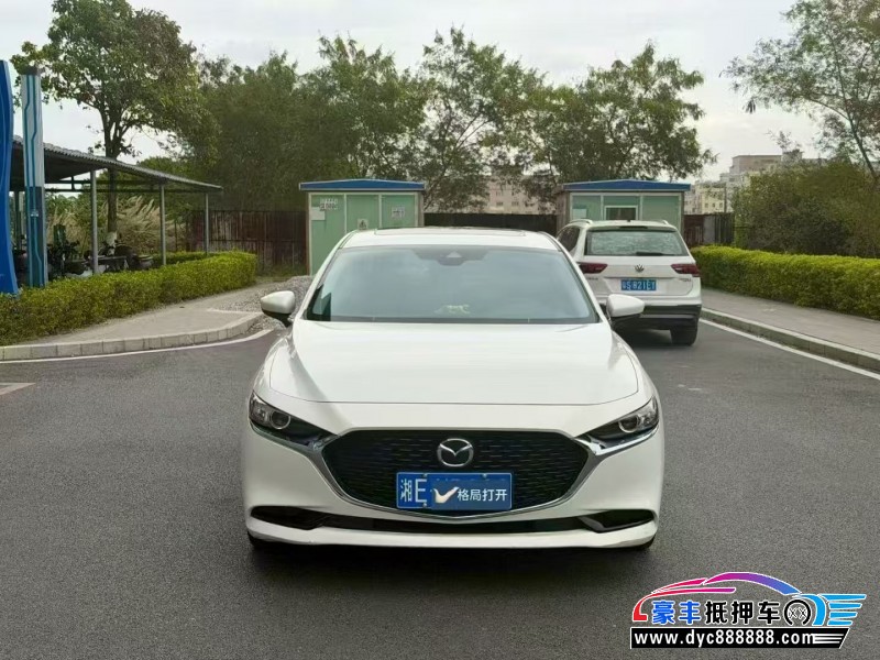 抵押车出售23年马自达昂克赛拉轿车