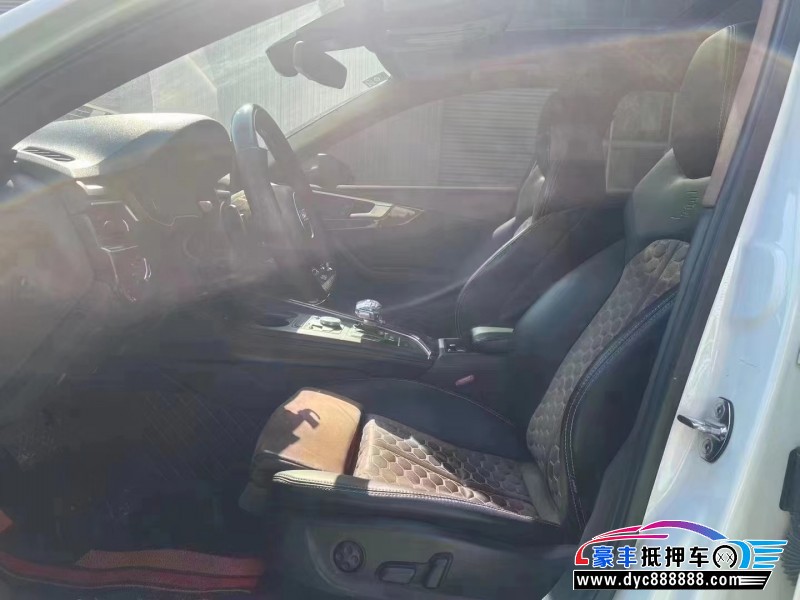 19年奥迪A4轿车抵押车出售