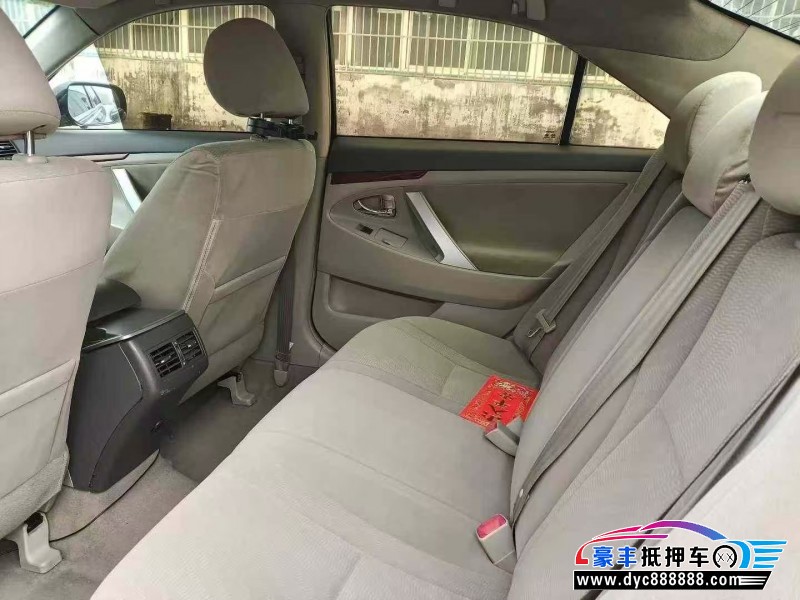 15年丰田凯美瑞轿车抵押车出售