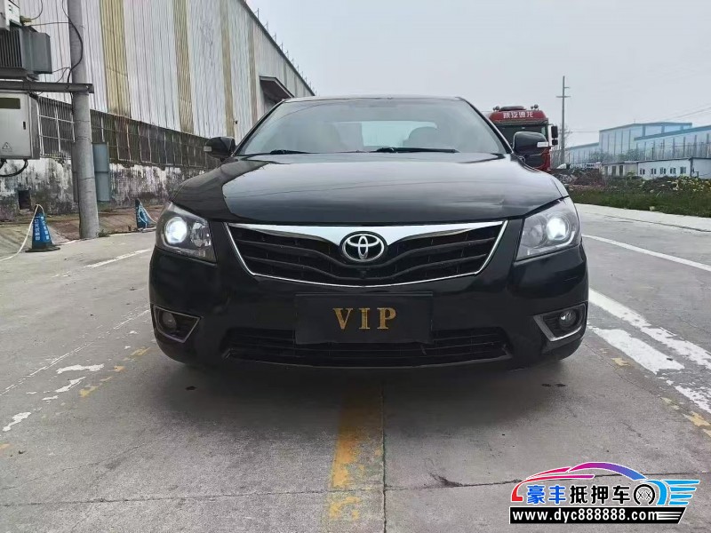 抵押车出售15年丰田凯美瑞轿车