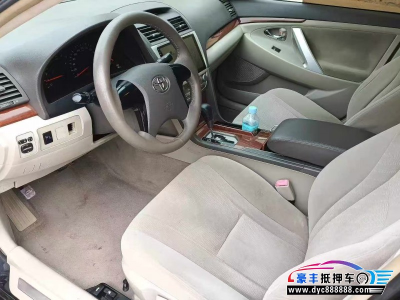 15年丰田凯美瑞轿车抵押车出售